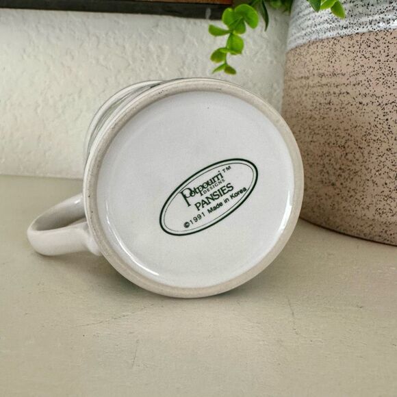Potpourri Designs vintage pansies mug - Picture 6 of 10